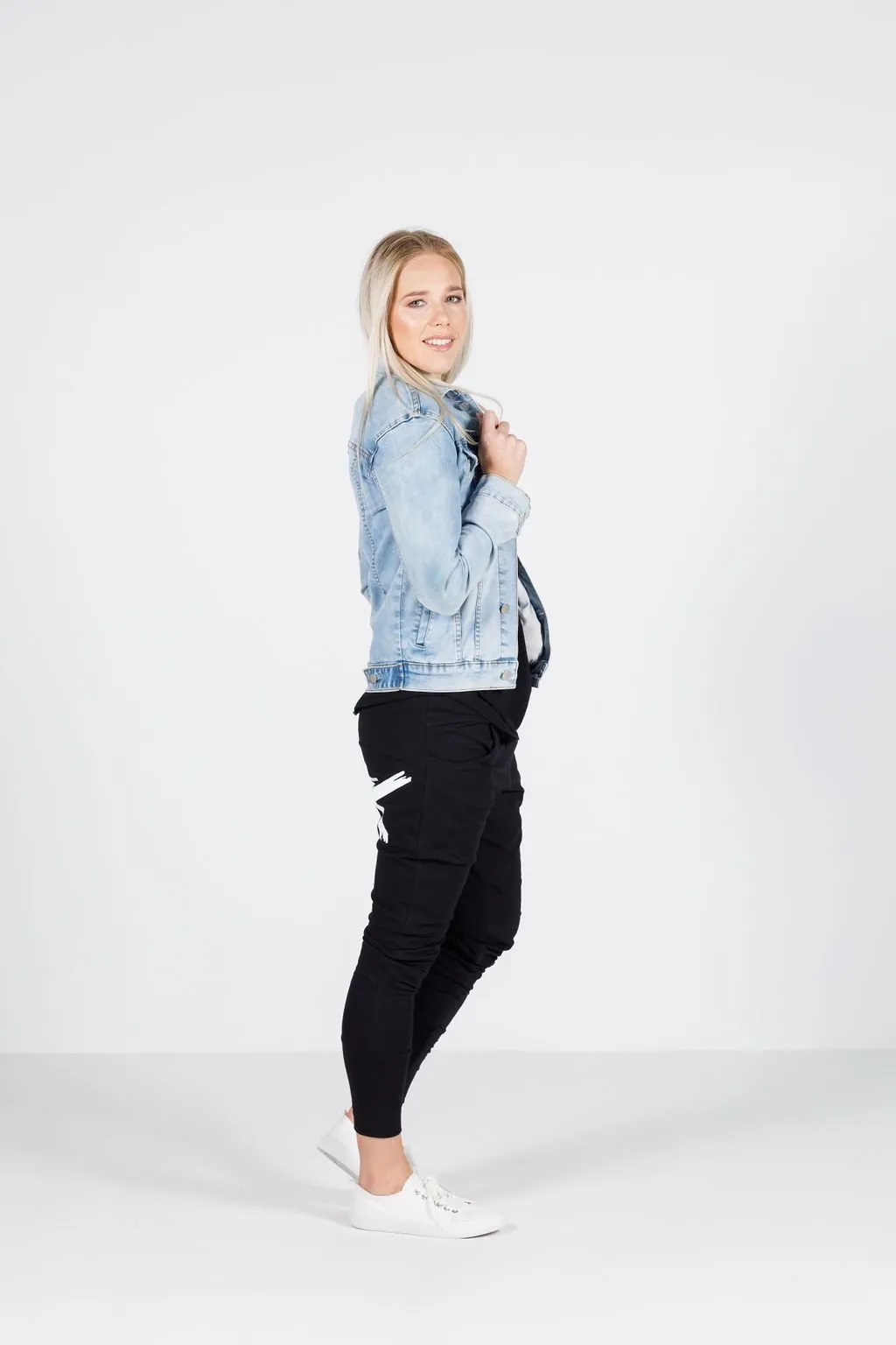 CLASSIC DENIM JACKET SNOW WASH