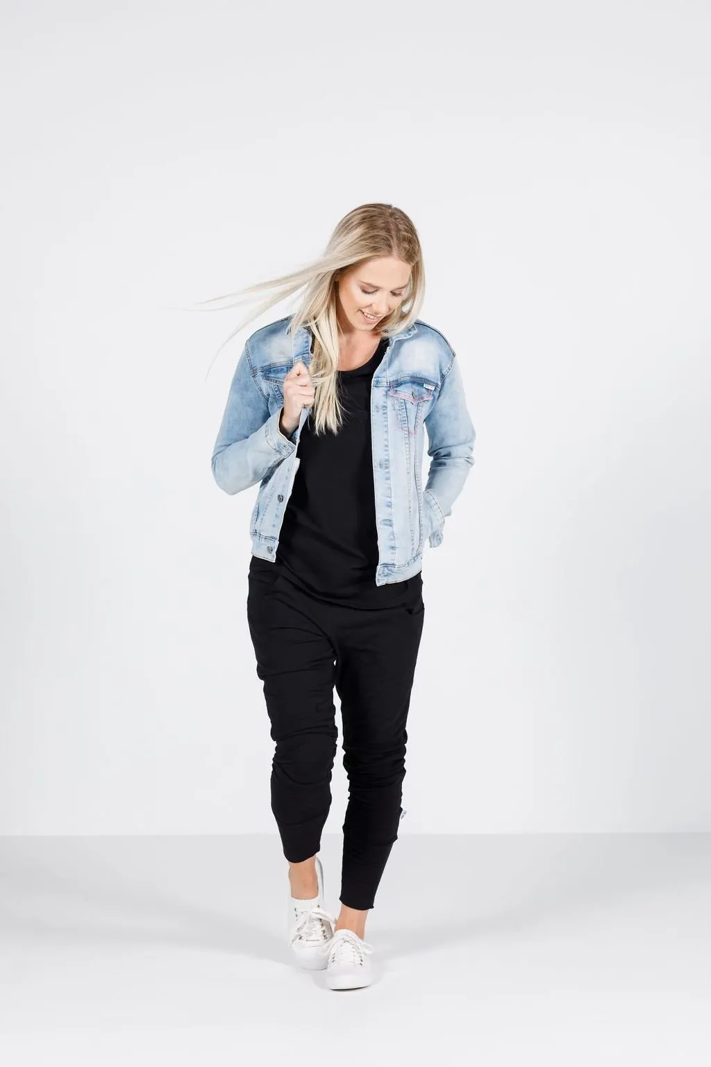 CLASSIC DENIM JACKET SNOW WASH