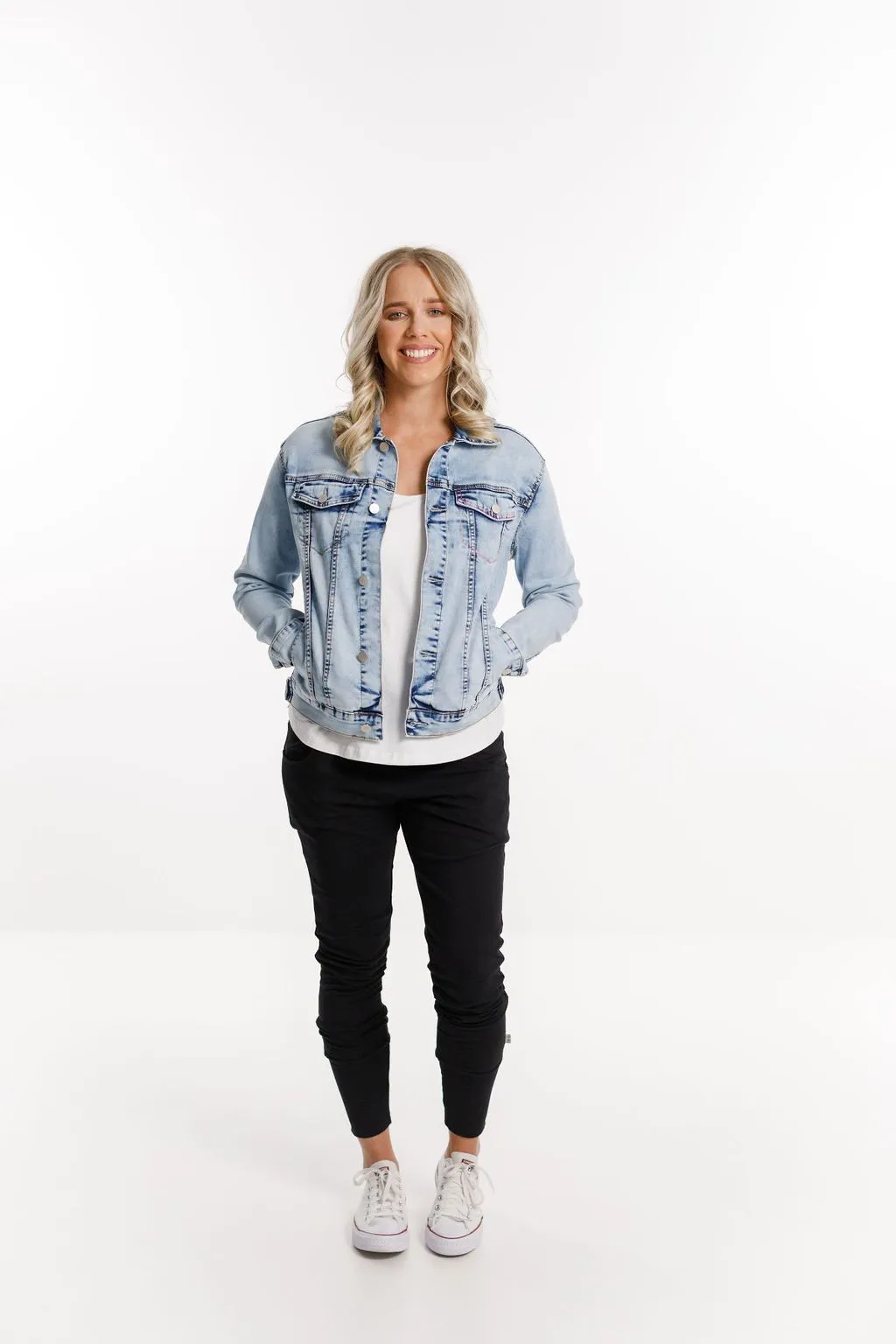 CLASSIC DENIM JACKET SNOW WASH