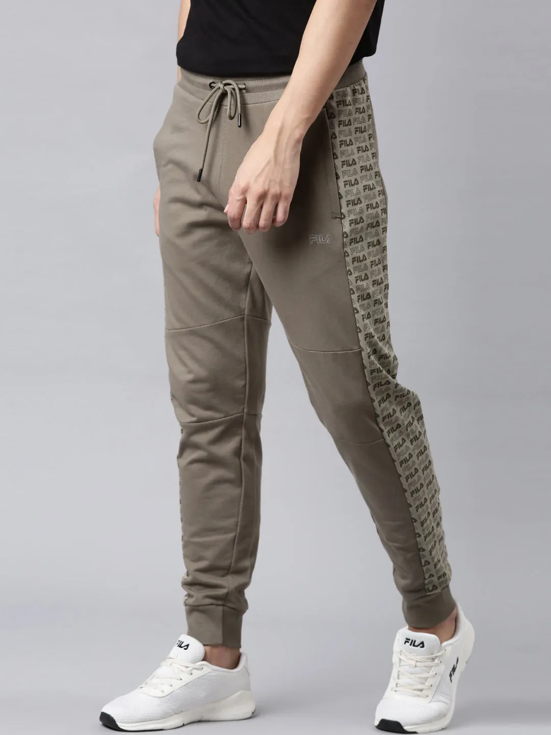 Fila White Ayushi Men's Ankle length Jogger