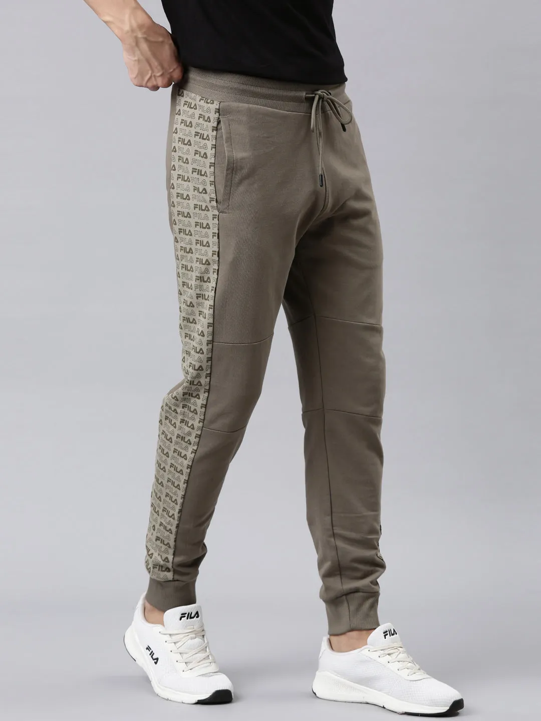 Fila White Ayushi Men's Ankle length Jogger