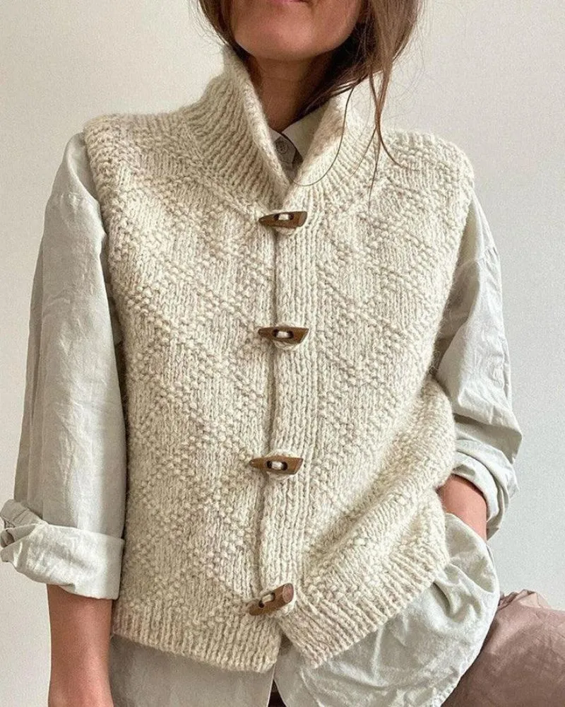 IVY - Classic Sleeveless Cardigan